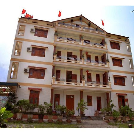 An Binh Homestay Фонгня Экстерьер фото